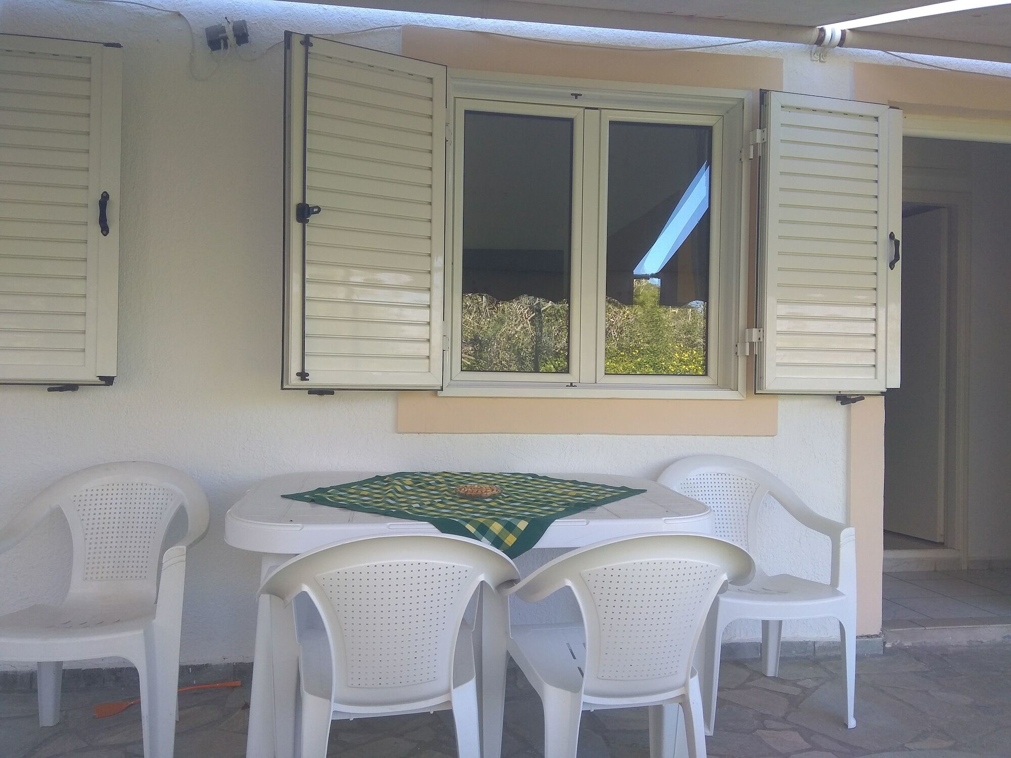 Roula'S Rooms Aegina Bagian luar foto